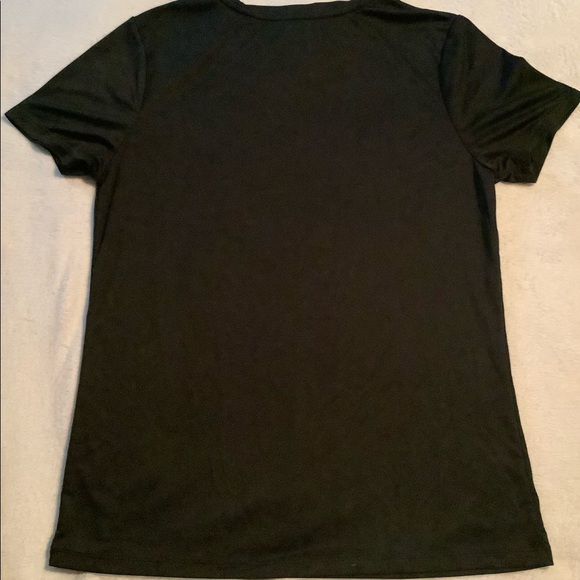 Black Hanes cool-dry tshirts/set of 2, size large - Picture 3 of 3